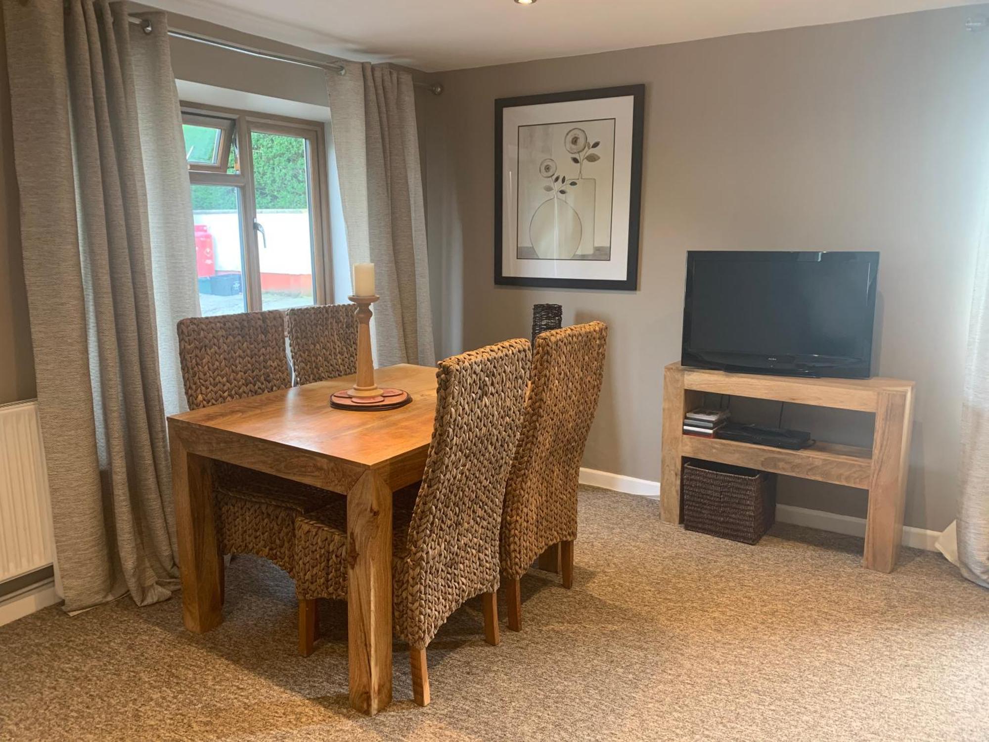 Beaconsfield Farm Apartment Wells Bagian luar foto