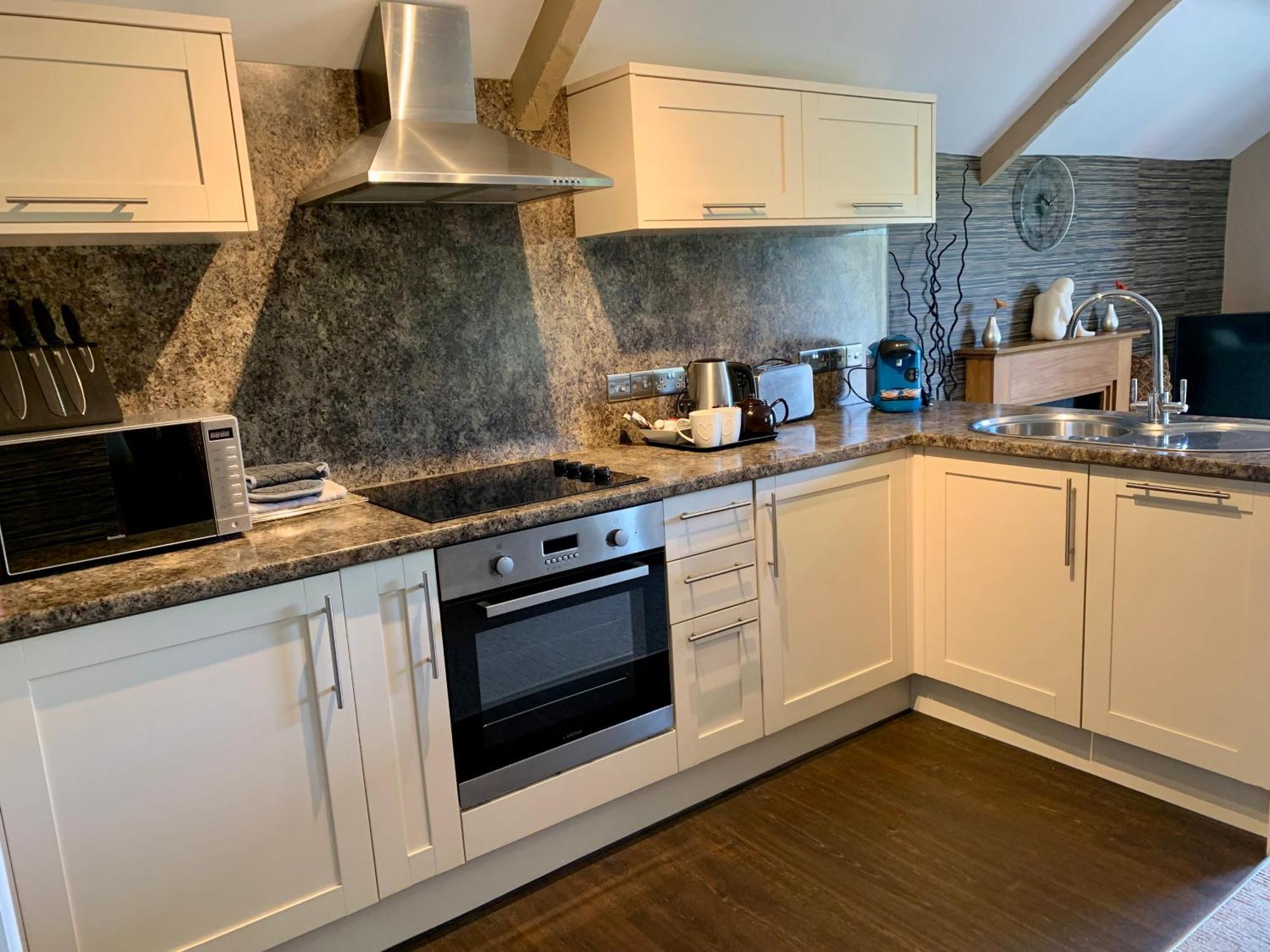 Beaconsfield Farm Apartment Wells Bagian luar foto