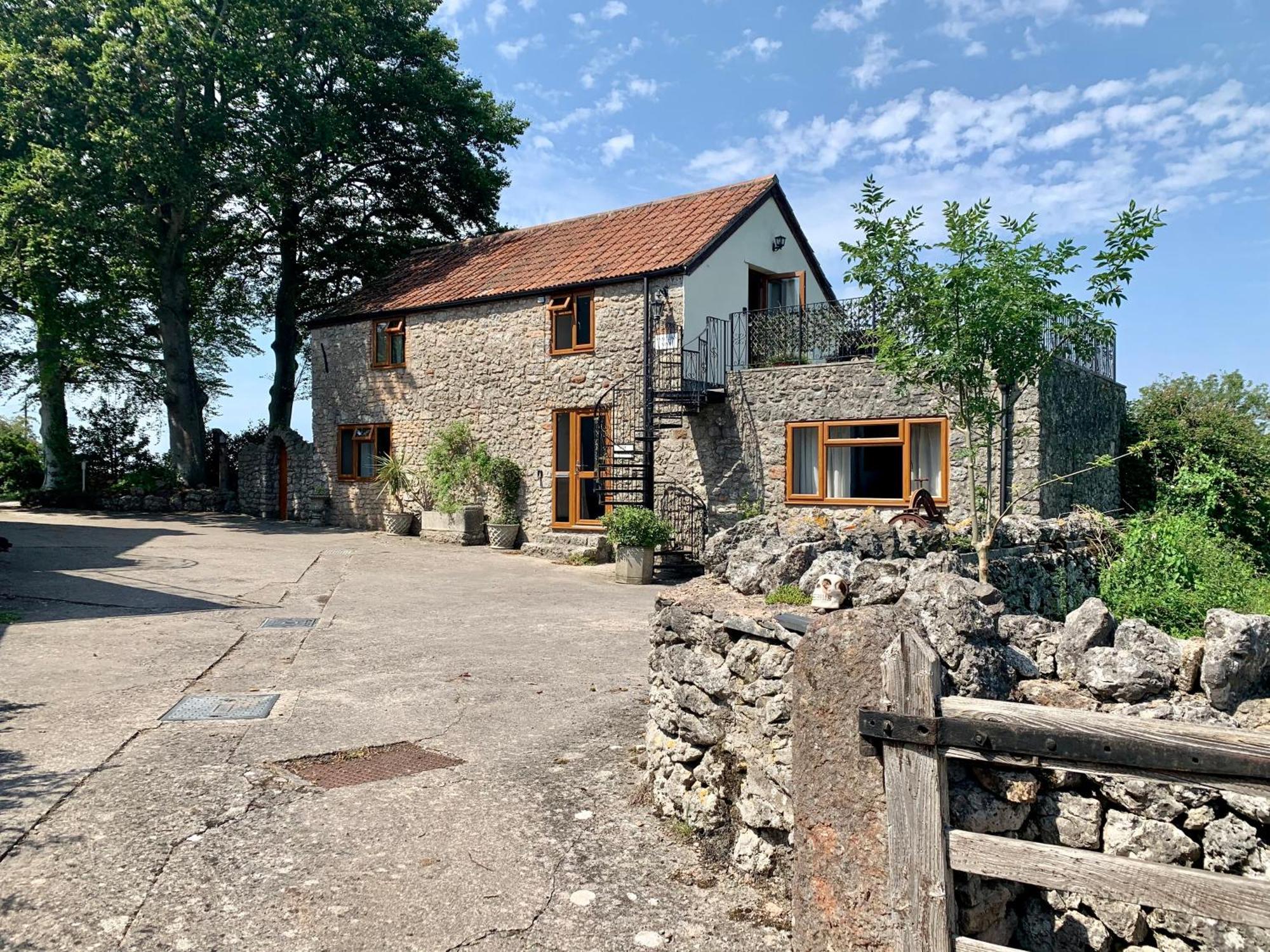 Beaconsfield Farm Apartment Wells Bagian luar foto