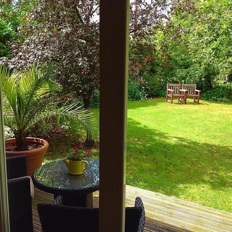 Beaconsfield Farm Apartment Wells Bagian luar foto