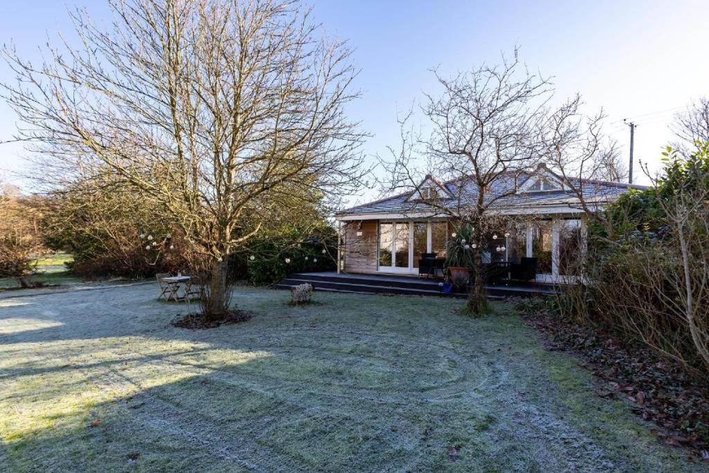 Beaconsfield Farm Apartment Wells Bagian luar foto