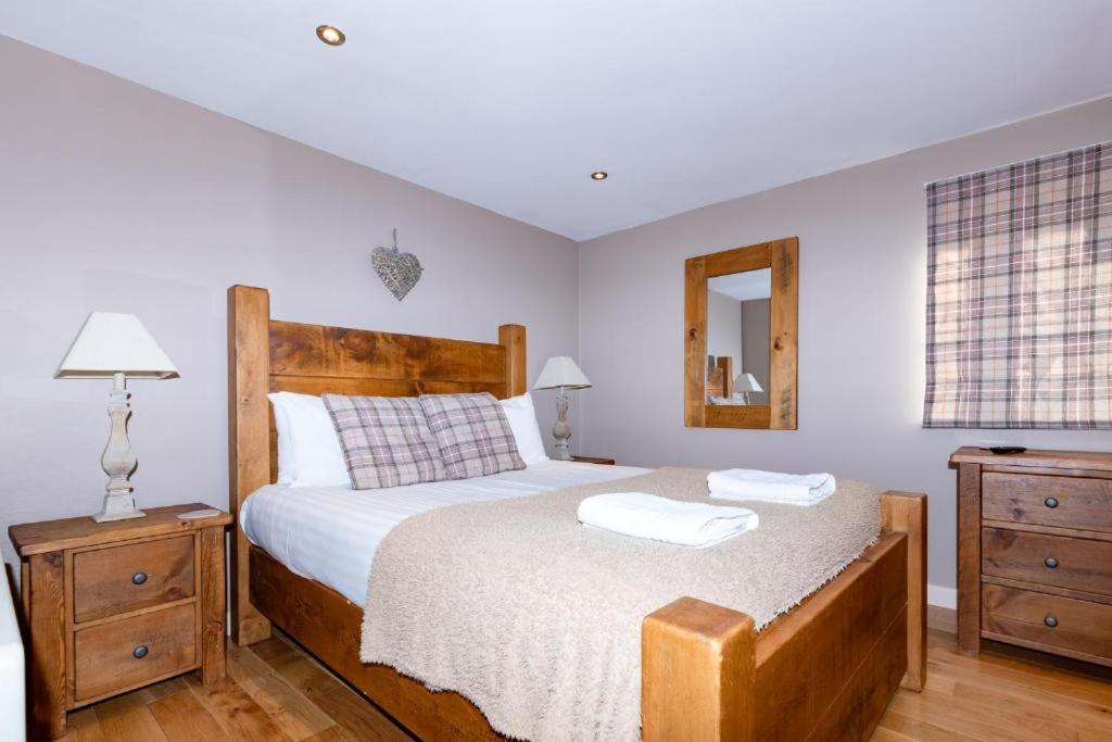 Beaconsfield Farm Apartment Wells Bagian luar foto