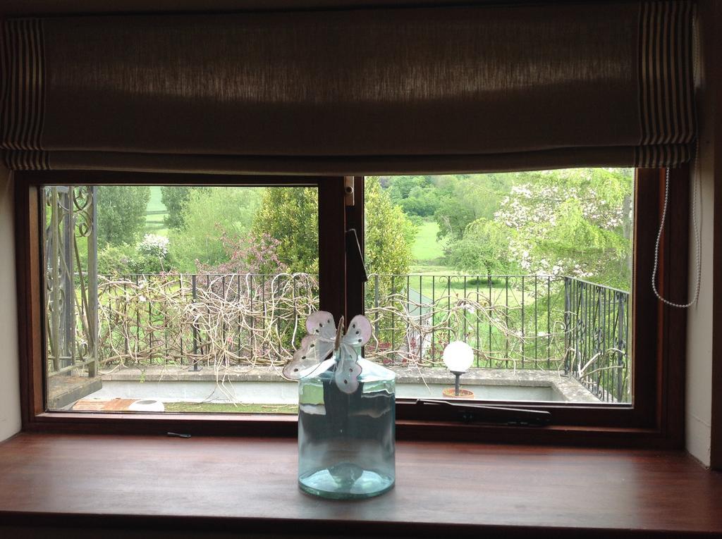 Beaconsfield Farm Apartment Wells Bagian luar foto
