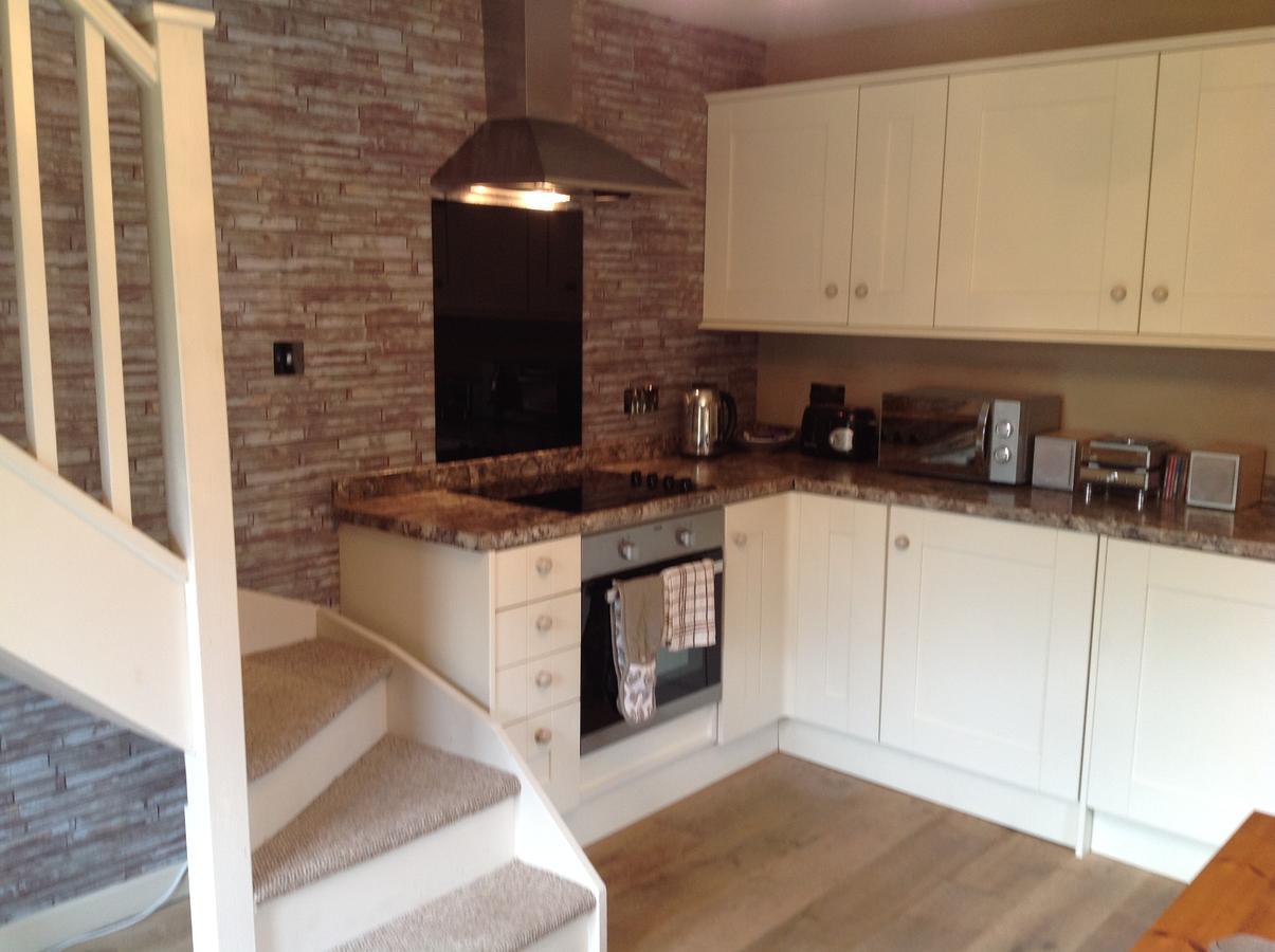 Beaconsfield Farm Apartment Wells Bagian luar foto