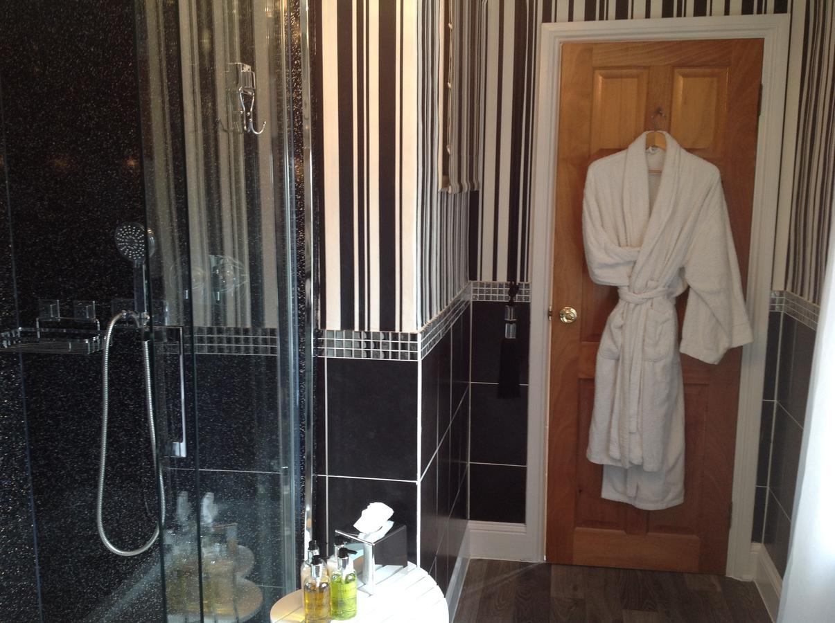 Beaconsfield Farm Apartment Wells Bagian luar foto